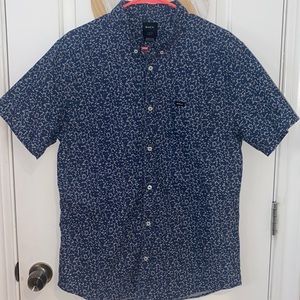 Men’s RVCA Short Sleeve Slim fit button up size Large